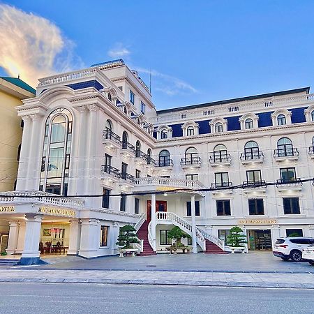 An Khang Hotel Ха Жианг Екстериор снимка