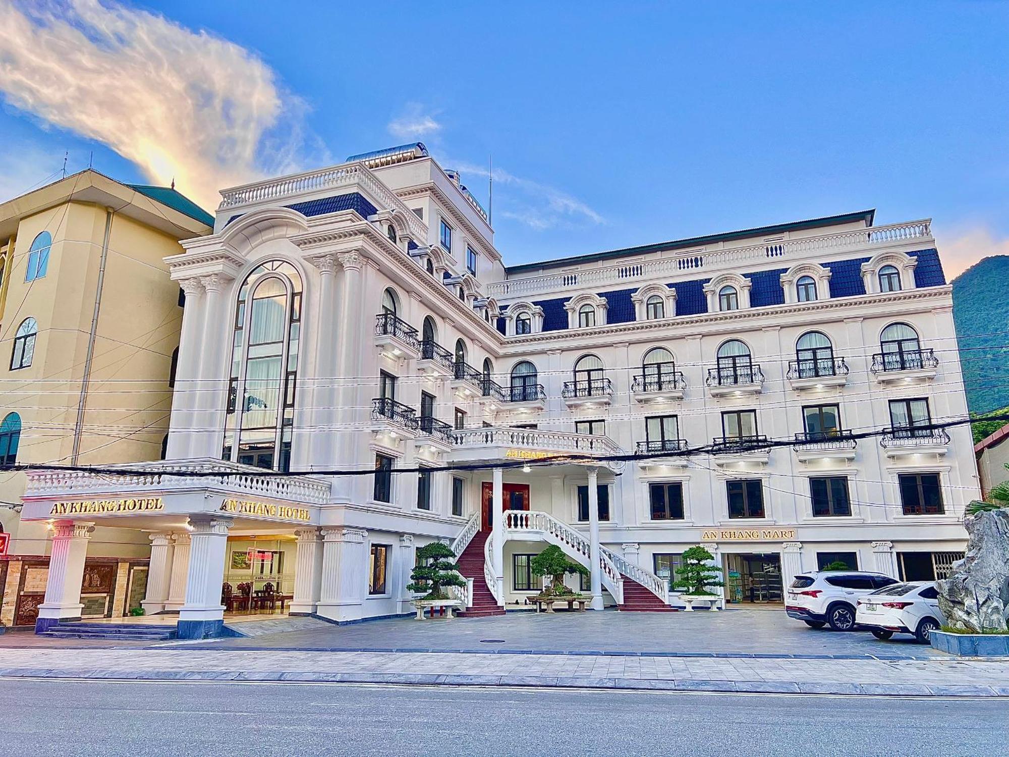 An Khang Hotel Ха Жианг Екстериор снимка