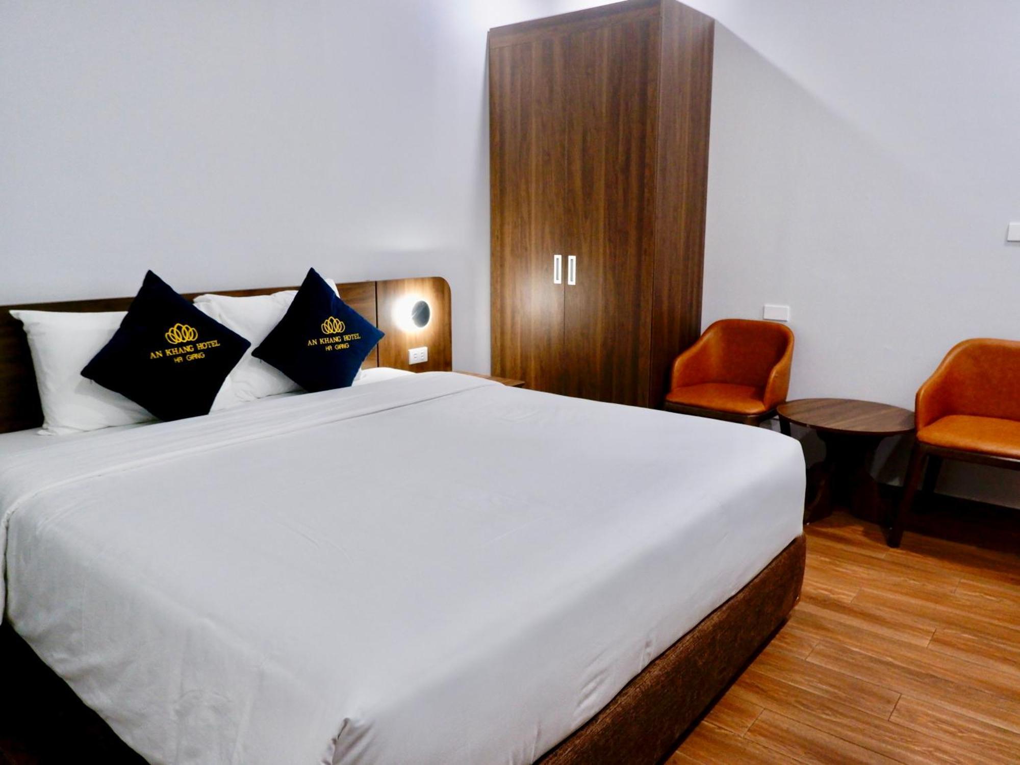 An Khang Hotel Ха Жианг Екстериор снимка