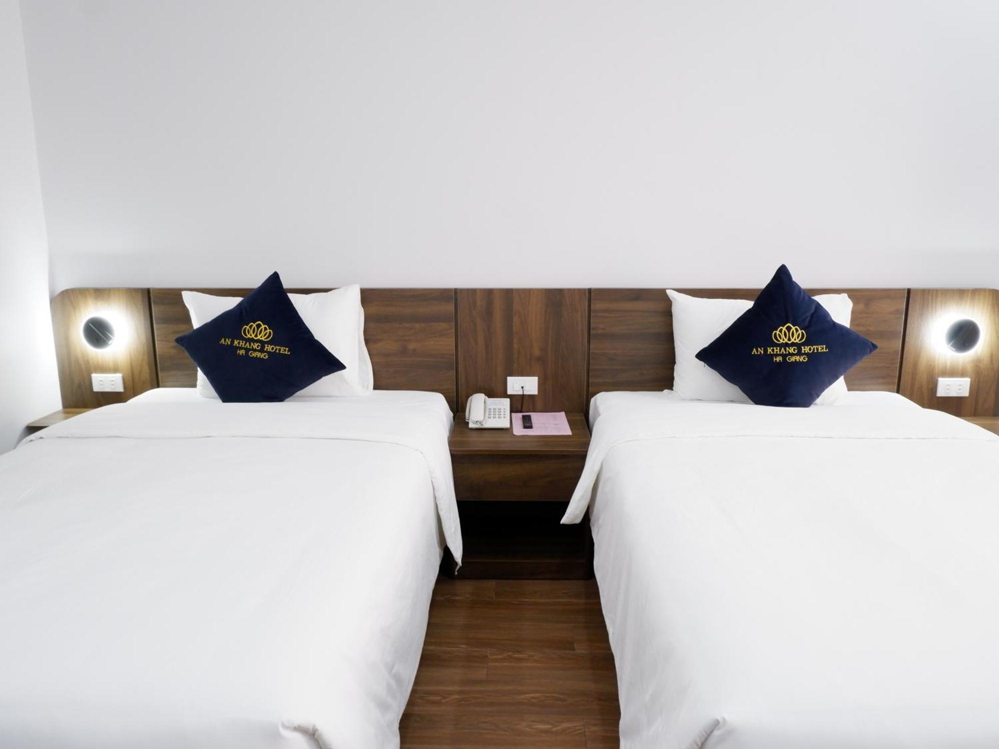 An Khang Hotel Ха Жианг Екстериор снимка
