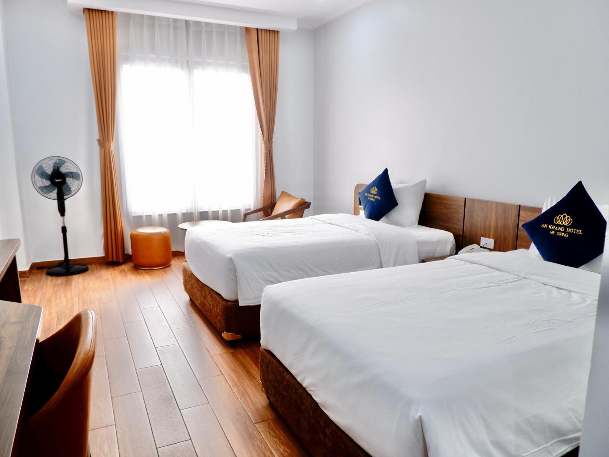 An Khang Hotel Ха Жианг Екстериор снимка
