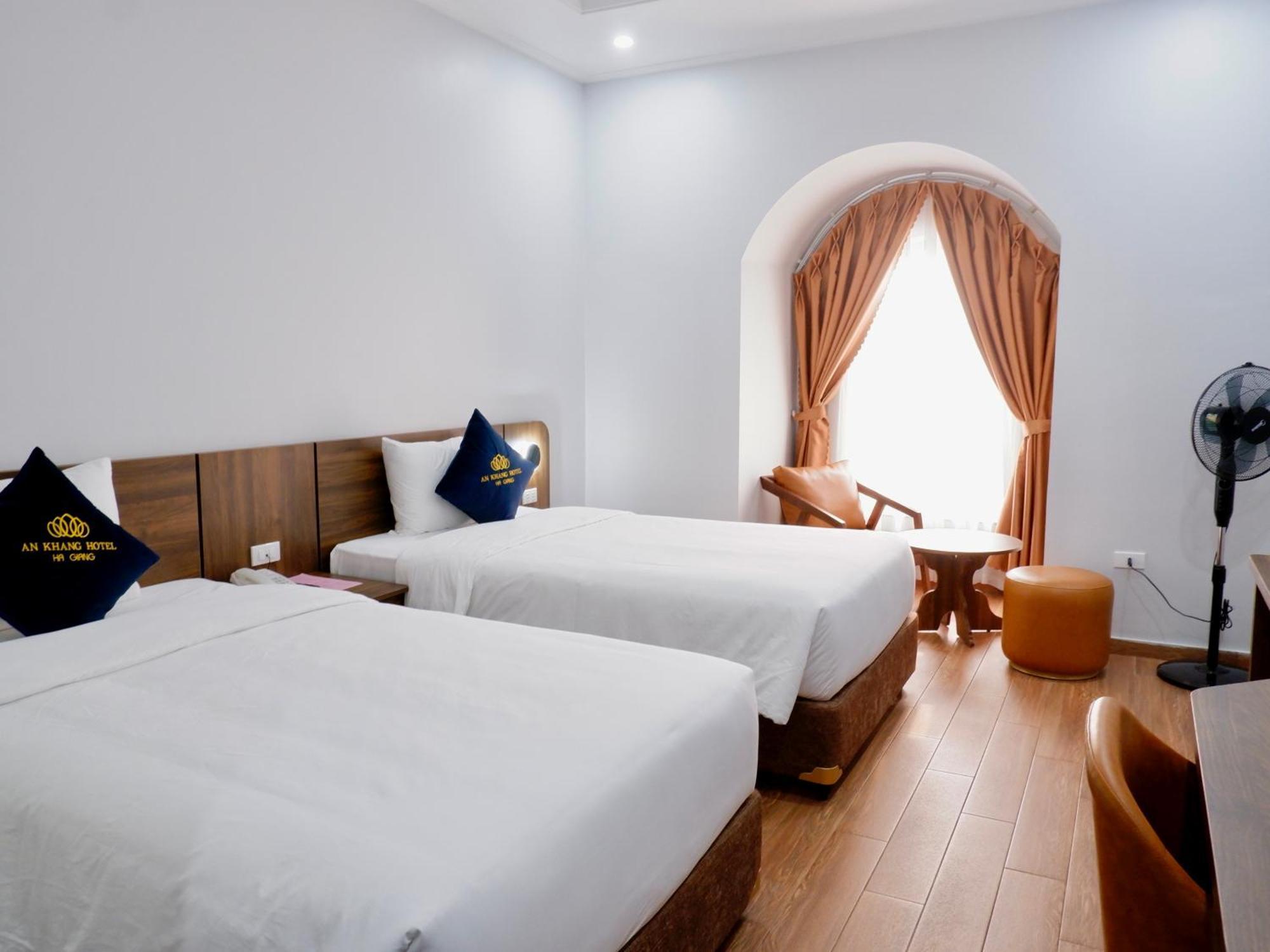 An Khang Hotel Ха Жианг Екстериор снимка