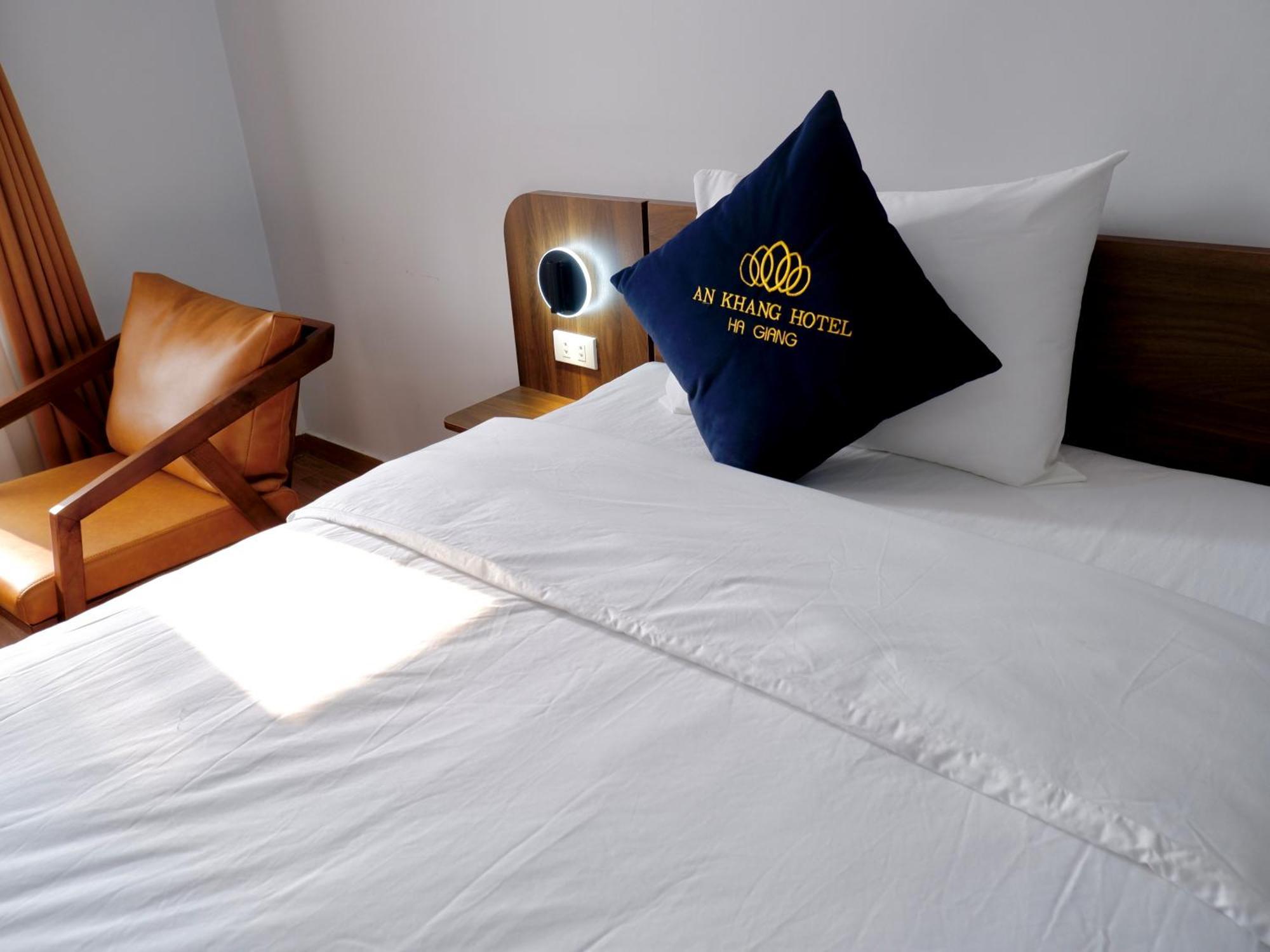 An Khang Hotel Ха Жианг Екстериор снимка